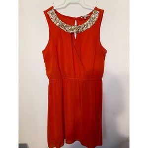 Orange dress with gold sparkly collar🧡